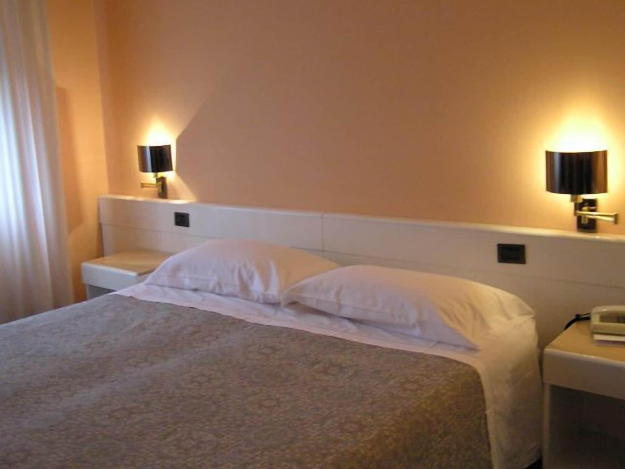 Giovanni 4* Padua